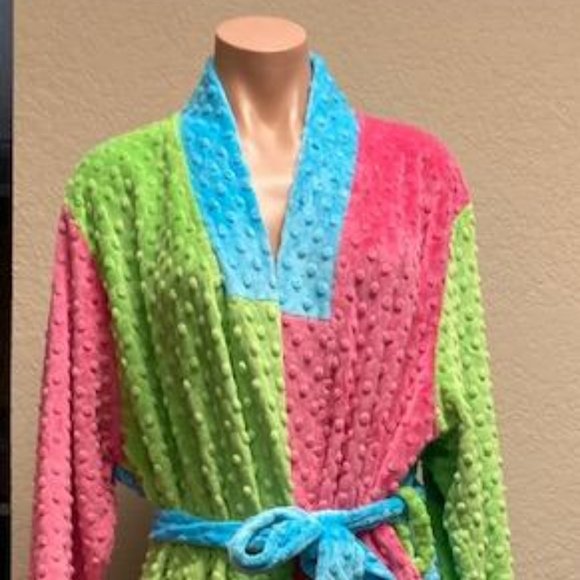 OS Long Robe - Picture 2 of 4